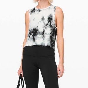 Lululemon train to be tank- very flattering pattern. Size 8.